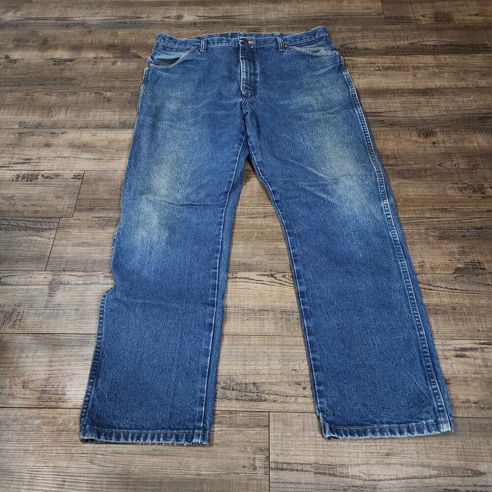 Vintage Wranglers jeans leather patch men 38X30 one spot see pics 2643